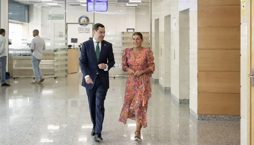 Buruaga y Moreno en la sede del Gobierno regional.