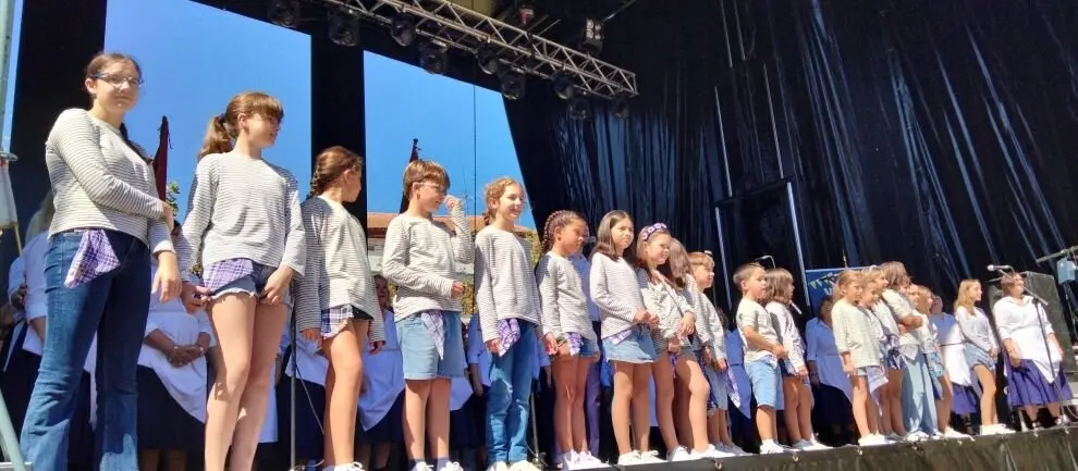 Las nuevas generaciones de la Coral. R.A.