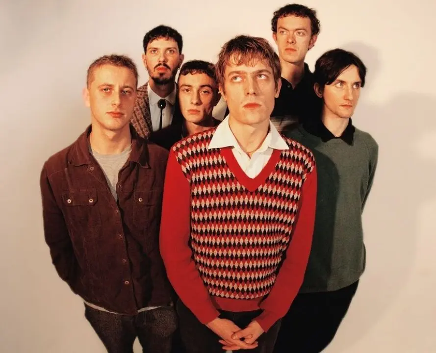 El grupo Deadletter.