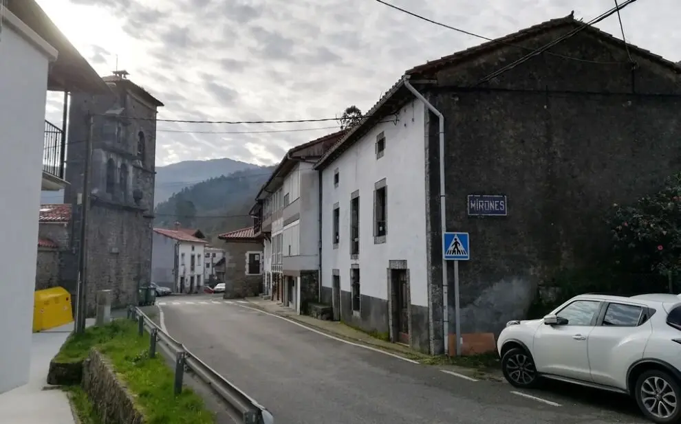 Localidad de Mirones en Miera. R.A.