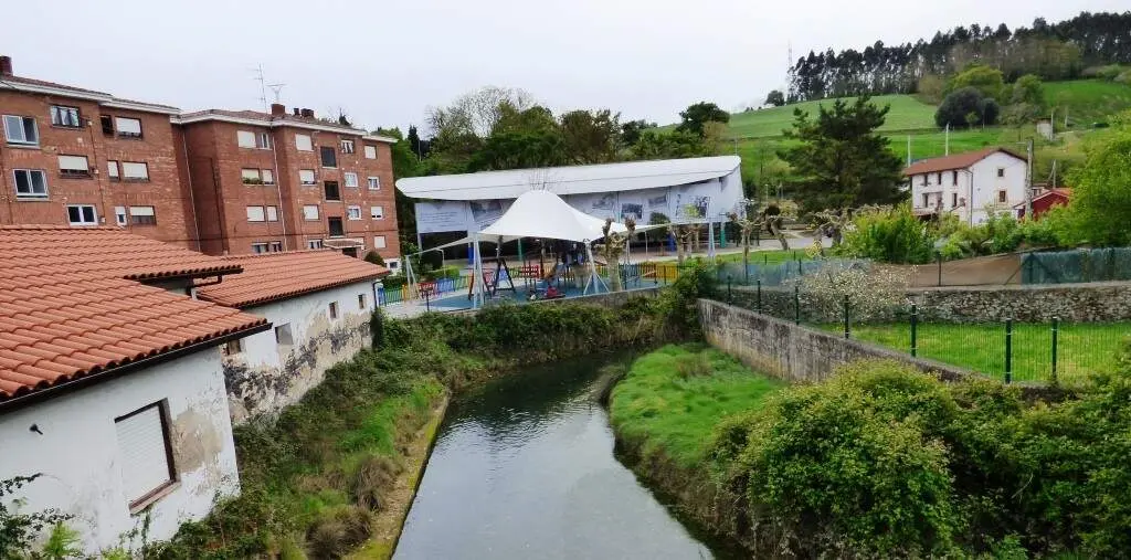 Localidad de Gama en Bárcena de Cicero. R.A.