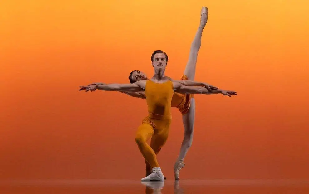 Un momento del espectáculo de ballet de London City.