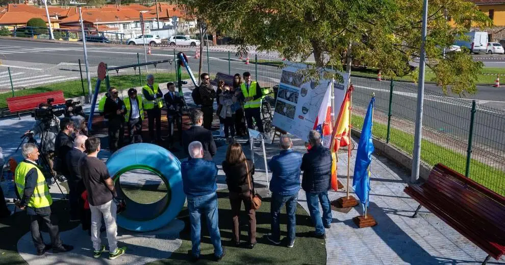 Un momento del acto del inicio de las obras en Santander.
