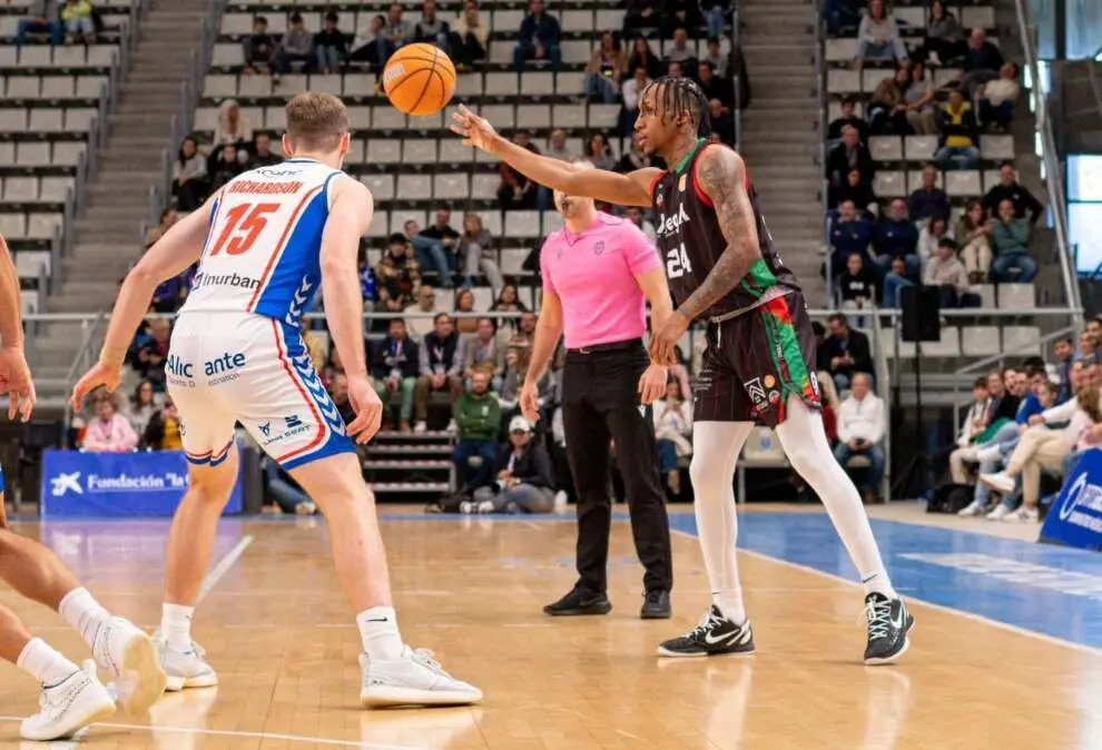 Un momento del partido disputado en Alicante.