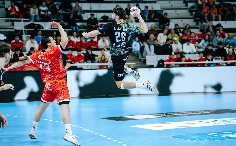 Un momento del encuentro en Huesca.