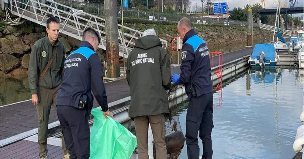 Agentes medioambientales en Orconera.