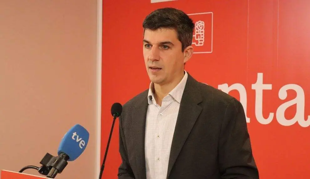 El portavoz socialista, Daniel Fern&aacute;ndez.