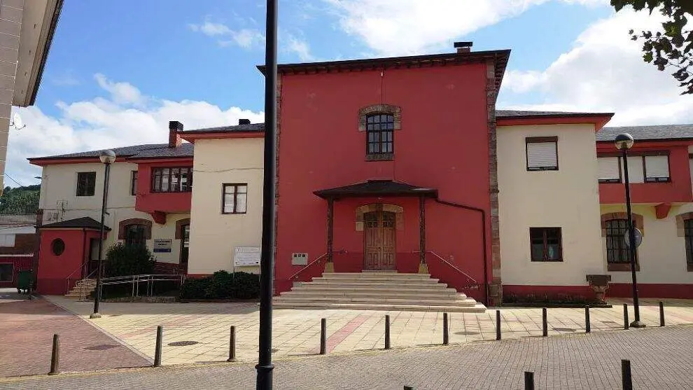 Ayuntamiento de San Felices de Buelna. R.A.