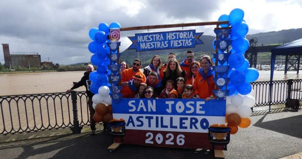 Las pe&ntilde;as adornaron sus carpas. R.A.