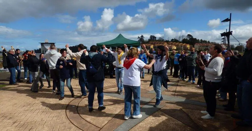 La m&uacute;sica ambient&oacute; el Concurso de Ollas. R.A.