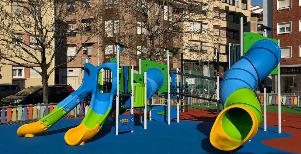 Espacio infantil junto al Palacio de Manzanedo.