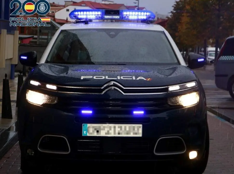 Veh&iacute;culo de la Polic&iacute;a Nacional.