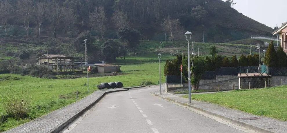 Vila del Barrio Salas en Liencres.