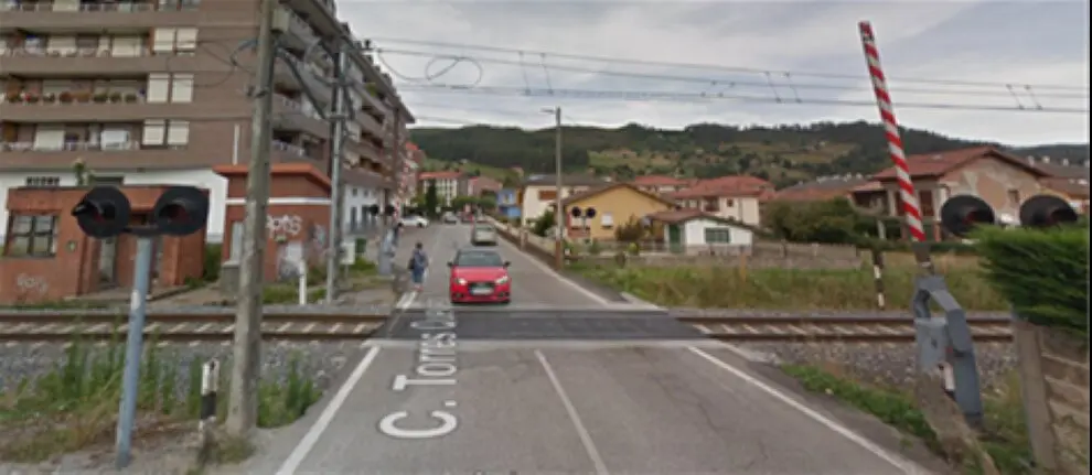 Paso a nivel en Los Corrales de Buelna.