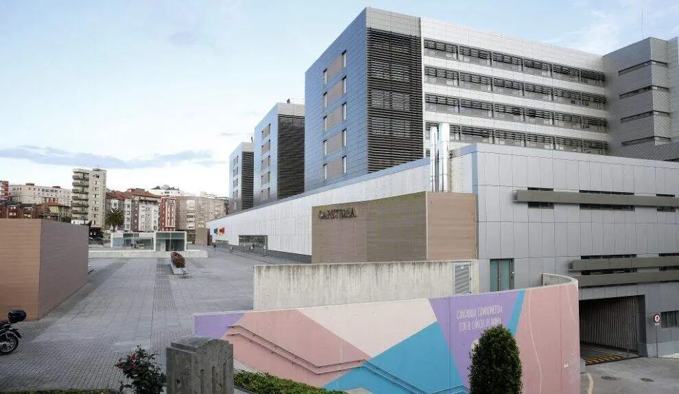 Hospital Universitario Marqu&eacute;s de Valdecilla.
