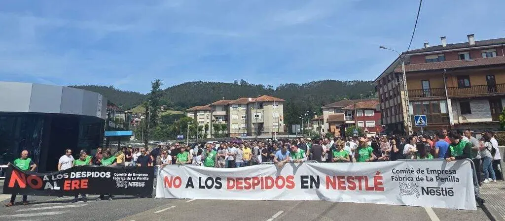 Concentraci&oacute;n de protesta en la empresa N&eacute;stle.