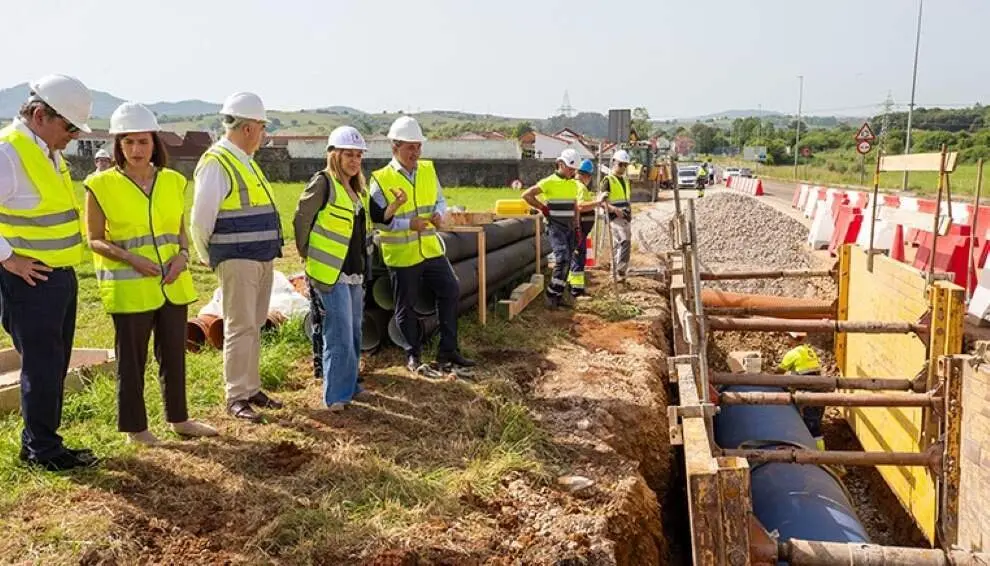 Visita a las obras del tritubo en Camargo.