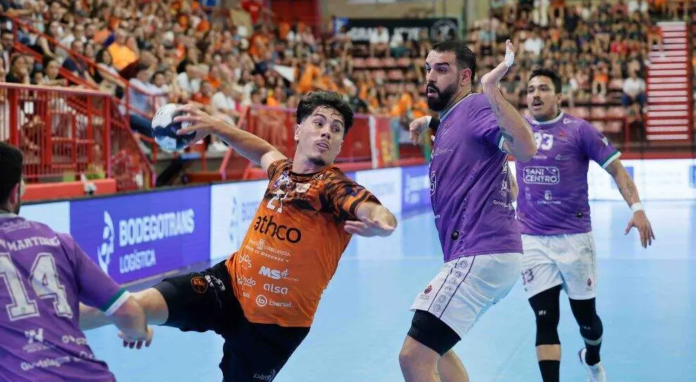 Un momento del partido contra el Sanicentro.