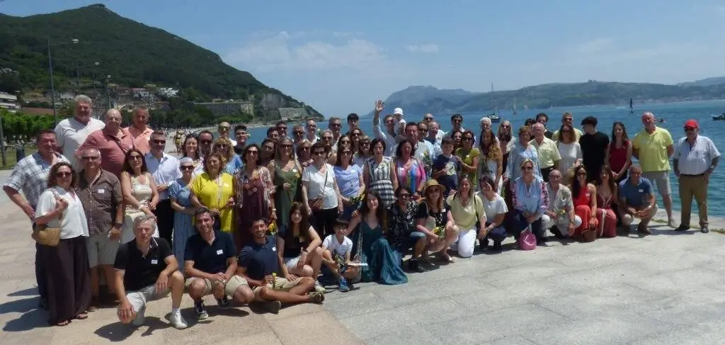 Familia Dom&iacute;nguez en Santo&ntilde;a. R.A.