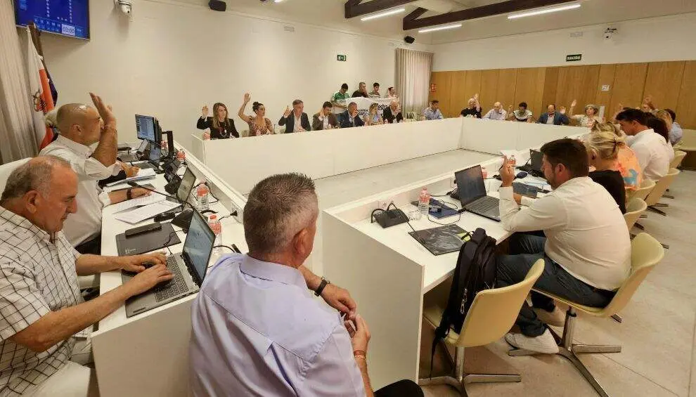 Concejales en la sesi&oacute;n plenaria de hoy, jueves.