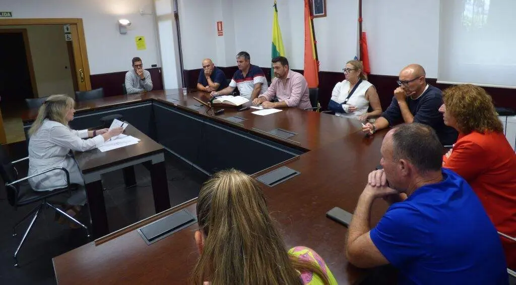 Sesi&oacute;n plenaria en Ribamont&aacute;n al Monte. R.A.