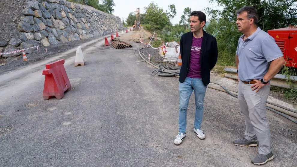 Obras en la carretera Alto Laredo Se&ntilde;a.