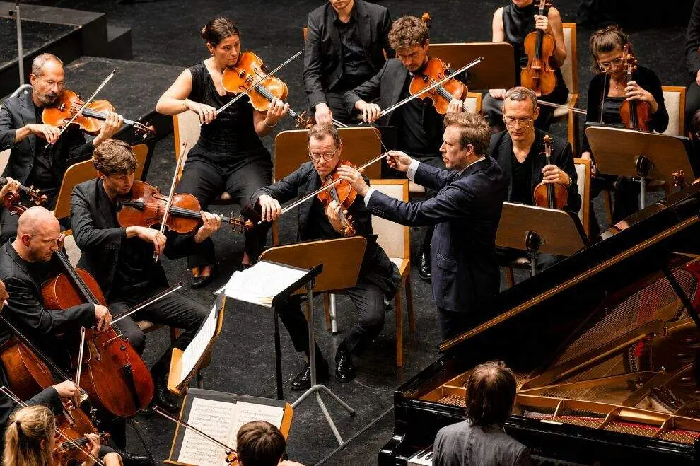 Mahler Chamber Orchestra.