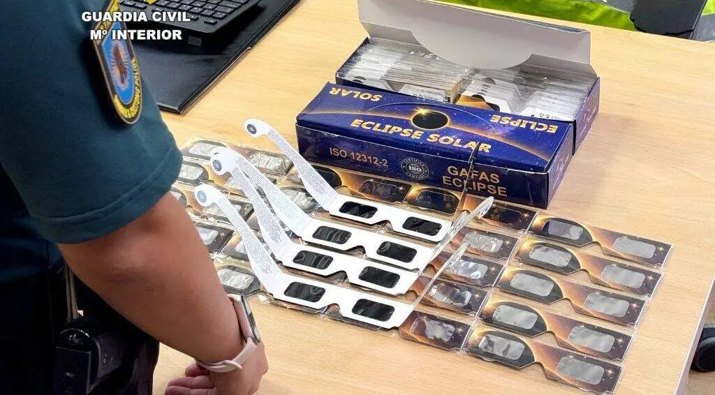 Gafas intervenidas por la Guardia Civil.