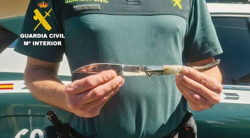 Navaja intervenida por la Guardia Civil.