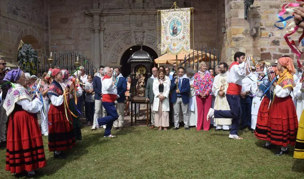 Baile y m&uacute;sica tradicional.