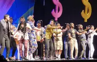 La murga Amigos de Chechu, segundos clasificados.