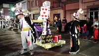 Los magos también desfilaron por las calles. R.A.