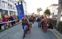 Los grupos en el desfile.