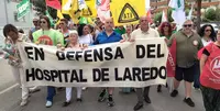 Diversas pancartas aparecieron en la manifestación. R.A.