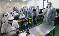 Conservera en Santoña. R.A.