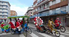 Ciclistas en la Biciclaus en Colindres. R.A.