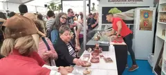 La Feria cuenta con 15 expositores de conserveras. R.A.
