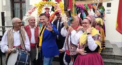 El humorista Carlos Latre imit&oacute; a varios personajes. R.A.