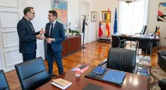 Reuni&oacute;n enttre Pedro Casares y Sergio Balbont&iacute;n.