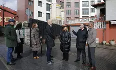 Visita a los dos inmuebles adquiridos en Los Corrales de Buelna.
