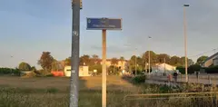 Calle cerca de Corb&aacute;n.