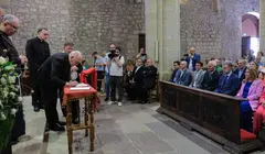 Un momento de la firma del documento del hermananiento