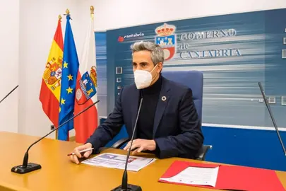 El vicepresdiente del Gobierno regional, Pablo Zuloaga, tras el Consejo de Gobierno.