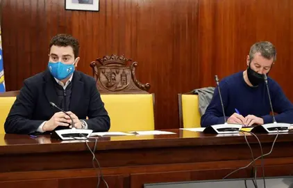 El concejal de Empleo del Ayuntamiento de Santander, Daniel Portilla (PP), en la comisión.