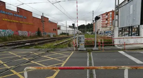 Vías del tren a su paso por Torrelavega. R.A.