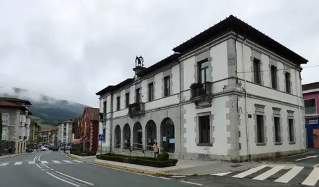 Ayuntamiento de Ramales de la Victoria. R.A.