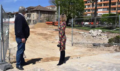 Las autoridades políticas visitaron el inicio de las obras en Renedo.