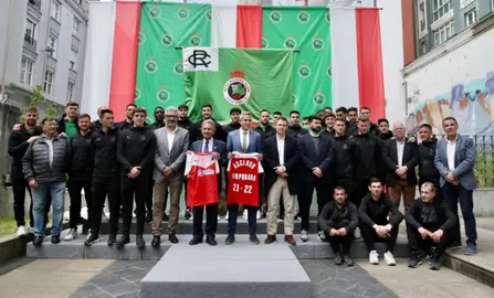 Recepción del Racing de Santander por el Gobierno regional.