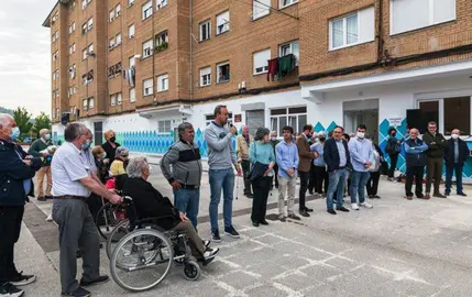 Inauguración del espacio para los mayores en Torrelavega.