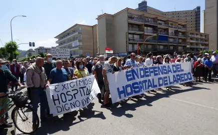 Pancartas que se mostraron en la protesta en Laredo. R.A.